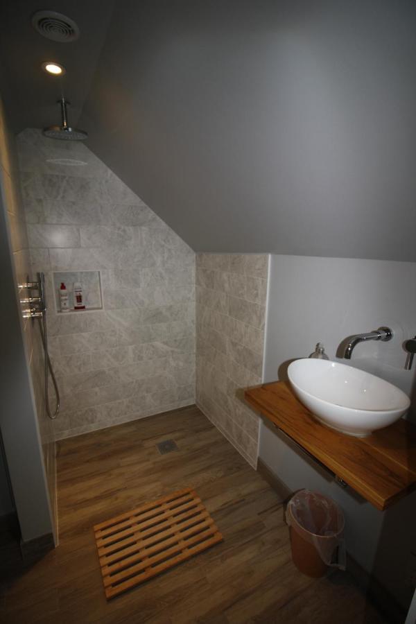 Ryefield Cottage - Luxurious Self-Catered Holiday Cottage With A Log Burner Chichester Buitenkant foto