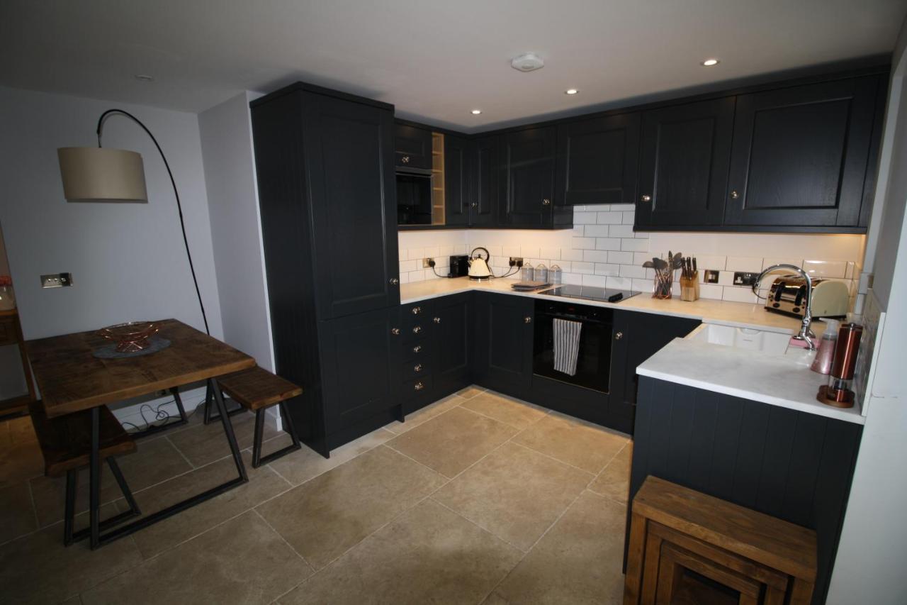 Ryefield Cottage - Luxurious Self-Catered Holiday Cottage With A Log Burner Chichester Buitenkant foto